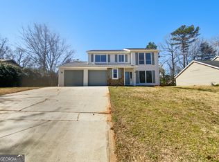 901 Chapman Cir, Stone Mountain, GA 30088