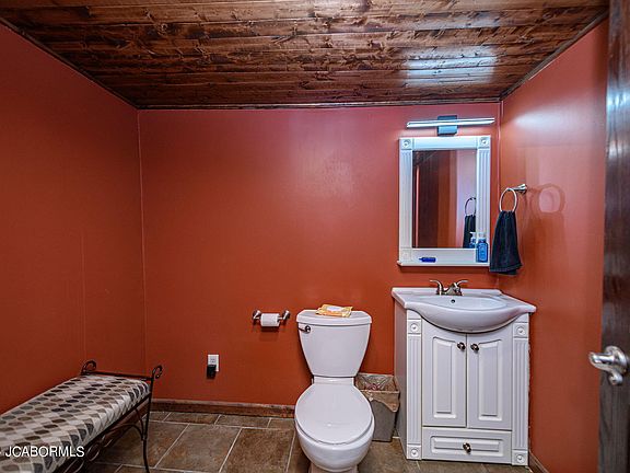 4th image of 617 Belmont Dr