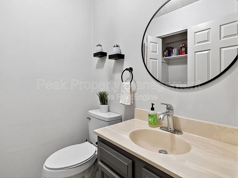 4917 Hillery Ct — Photo 6