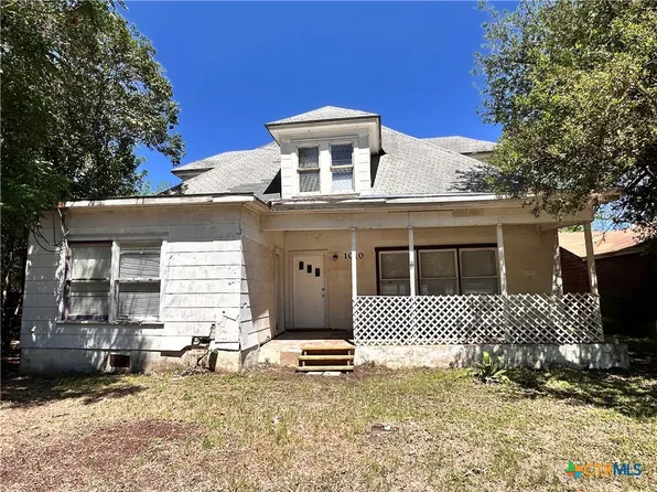 1010 Academy St, San Marcos, TX 78666