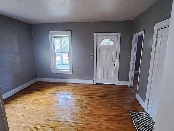 Apt 1 living room