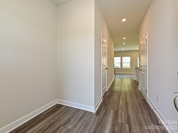 4th image of 510 Tayberry Ln