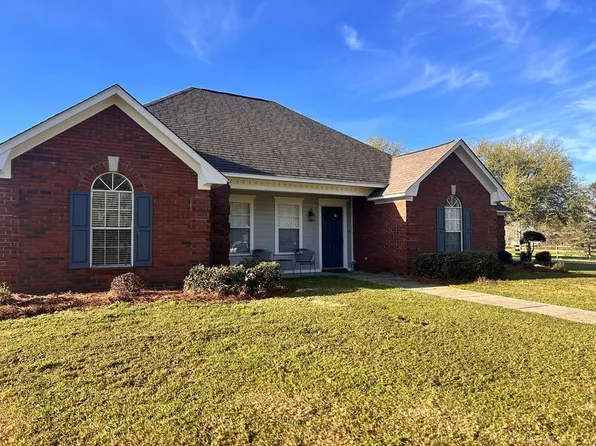 1040 Shady Lane Dr, McComb, MS 39648