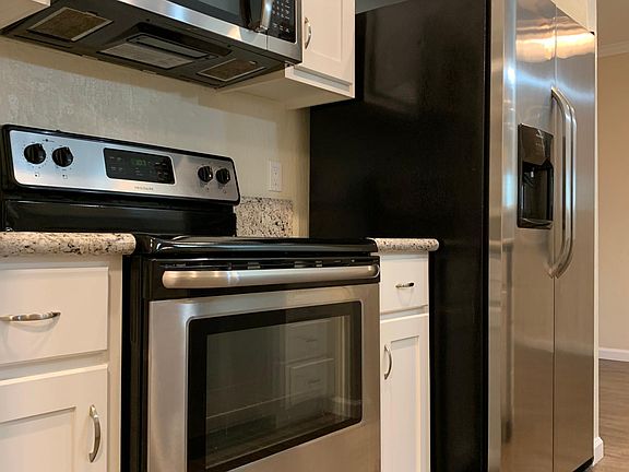 4th image of 1241 W Hillsdale Blvd APT 302