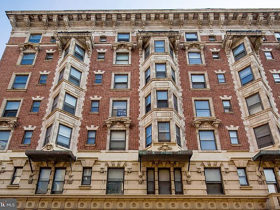 3rd image of 145-145 S 13th St #403