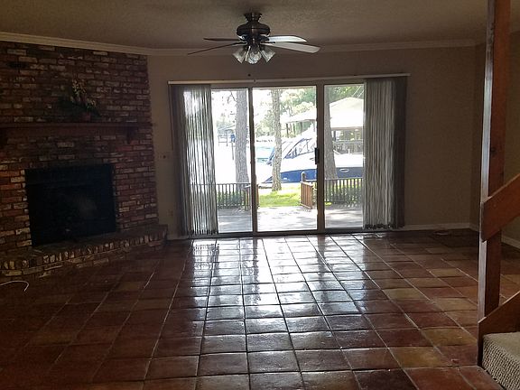 2nd image of 5400 Water Oak Ln Unit 103