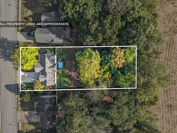 4th image of 2765 Ann Dr