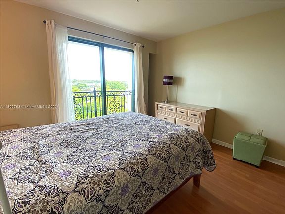 3rd image of 5741 Sunset Dr #5741