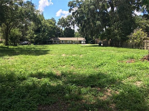 3rd image of 1109 E Lisa Ln