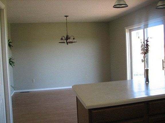 4th image of 228 Buffalo Dr