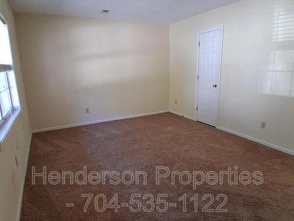 3rd image of 255 N 3rd St APT 3