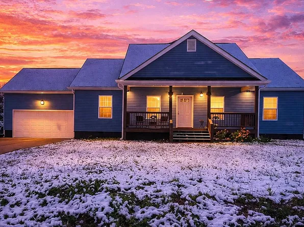 920 Michaels Rd, Trenton, GA 30752