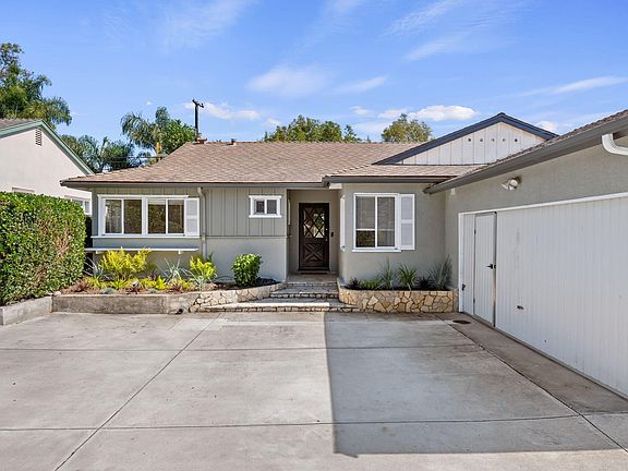 3rd image of 4612 Dean Dr