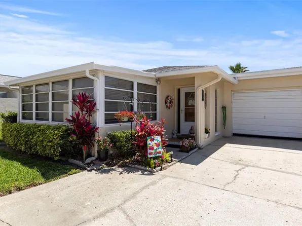 2735 Sherbrooke Ln APT D, Palm Harbor, FL 34684