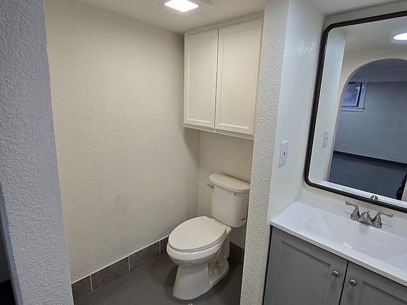4th image of 111 W Cliff Dr #0