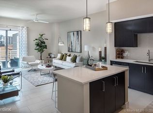 250 SW 11th St #916, Miami, FL 33130
