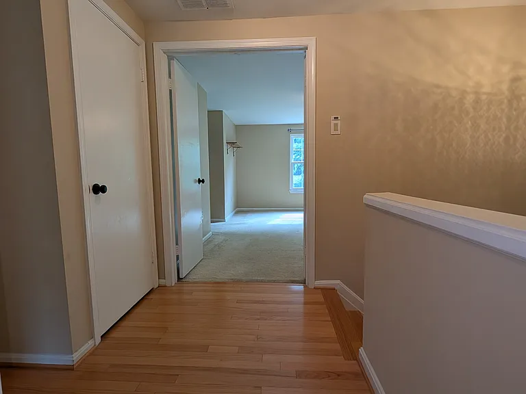 42 Battersea Bridge Ct — Photo 25