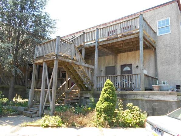 22 N Main St APT 15, Coopersburg, PA 18036