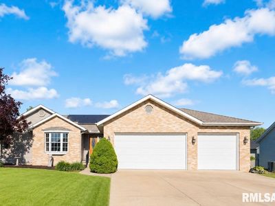 1816 Parkfield Dr, Pekin, IL, 61554