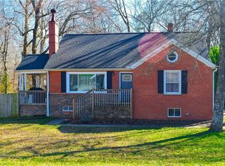402 Oakview Rd, High Point, NC 27265