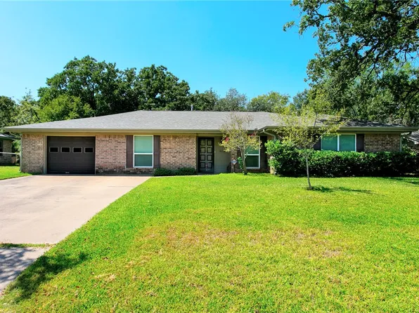 3110 Rolling Glen Dr, Bryan, TX 77807