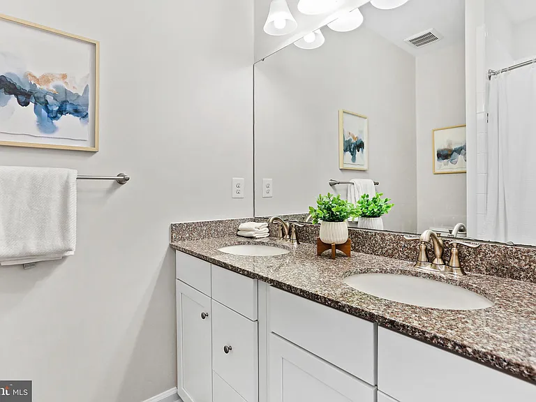 7610 Golden Slumber Ln — Photo 20