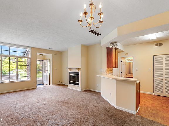 4th image of 801 Coyote Way APT C