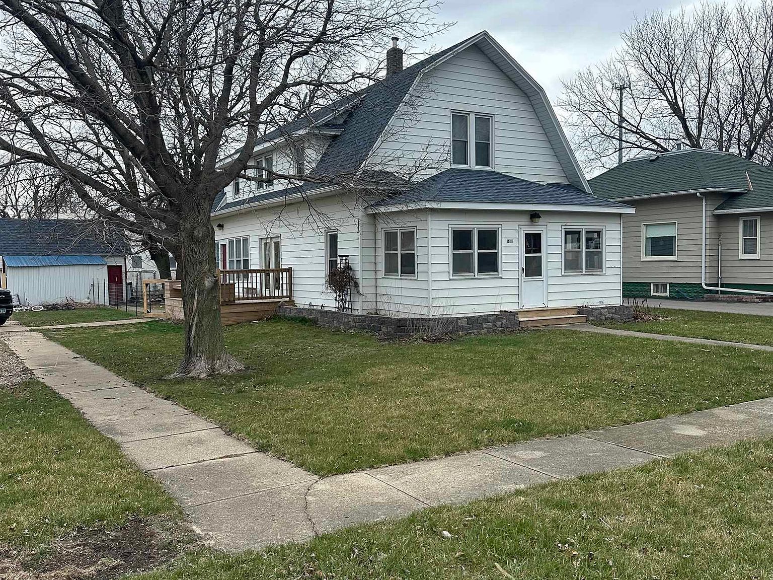 211 S 3rd St, Terril, IA 51364 MLS 240355 Zillow