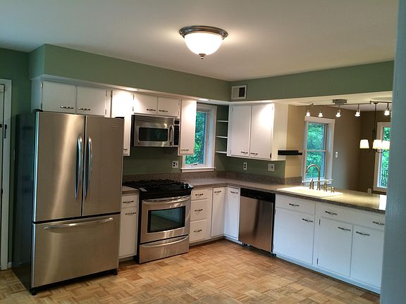 4th image of 6112 Beachway Dr