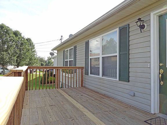 4th image of 5018 Riverwood Cir