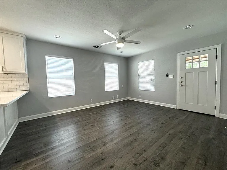 4604 Duval St #A — Photo 10