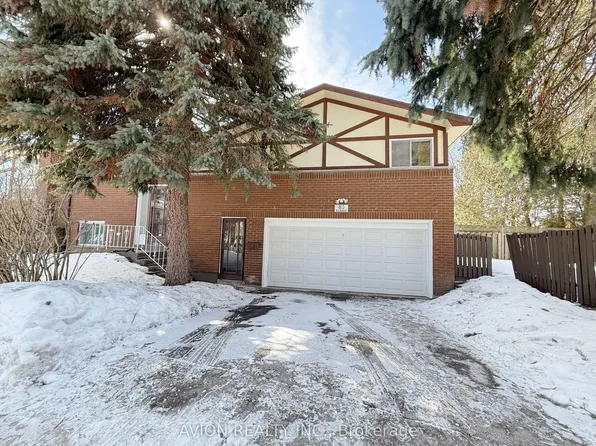 81 Clancy Dr, Toronto, ON M2J 2V7