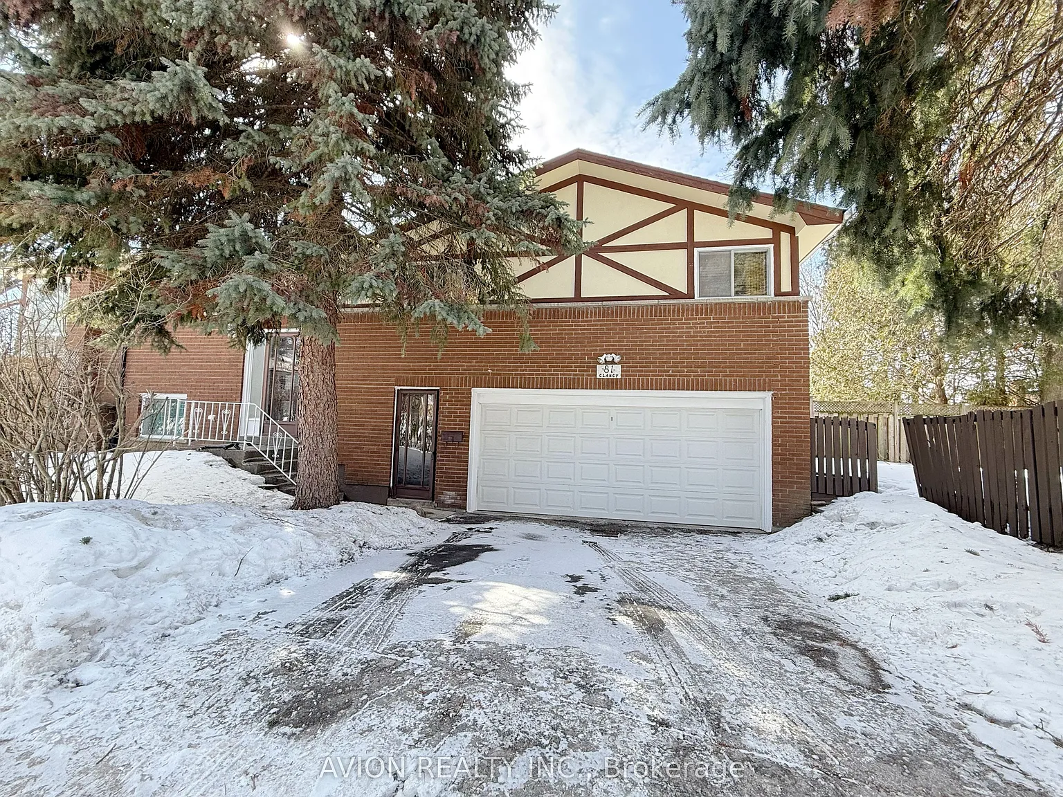 81 Clancy Dr photo 1