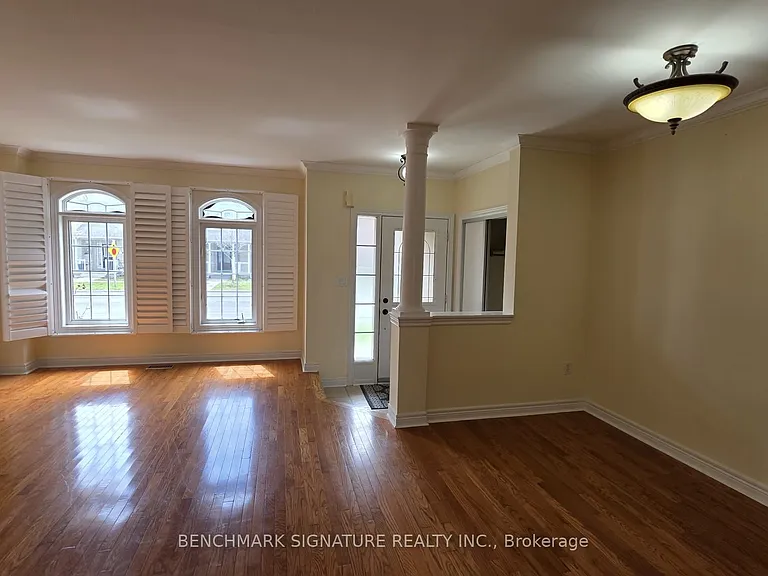 2030 Bur Oak Ave — Photo 12