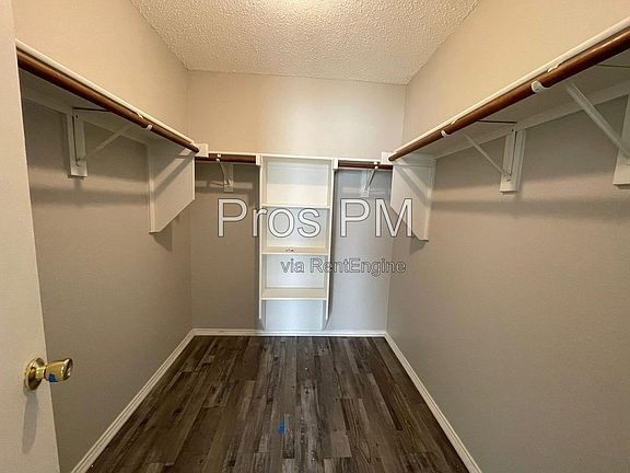 3rd image of 5013 Waterford Dr