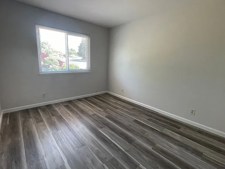 2700 Bluebell Cir — Photo 27