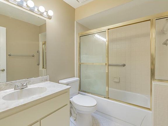 5th image of 4043 Golfside Dr #4