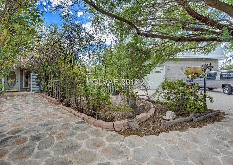 1st image of 171 Barbara Ave