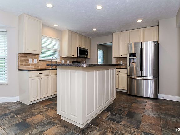 3rd image of 1173 McDonogh Dr