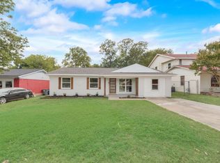 8905 Boundbrook Ave, Dallas, TX 75243