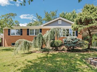 6818 Groveton Dr, Clinton, MD 20735