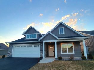 5034 Dale Ridge Rd, Woodbury, MN 55129