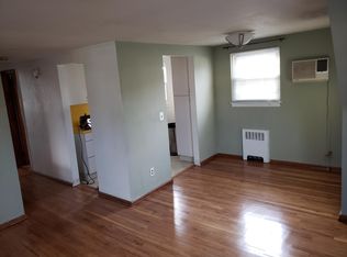 127 Lyon St #2, Valley Stream, NY 11580