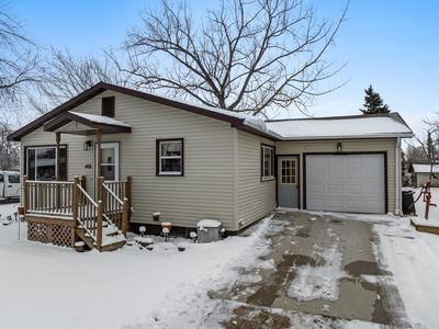400 Moore Ave NE, Berthold, ND, 58718