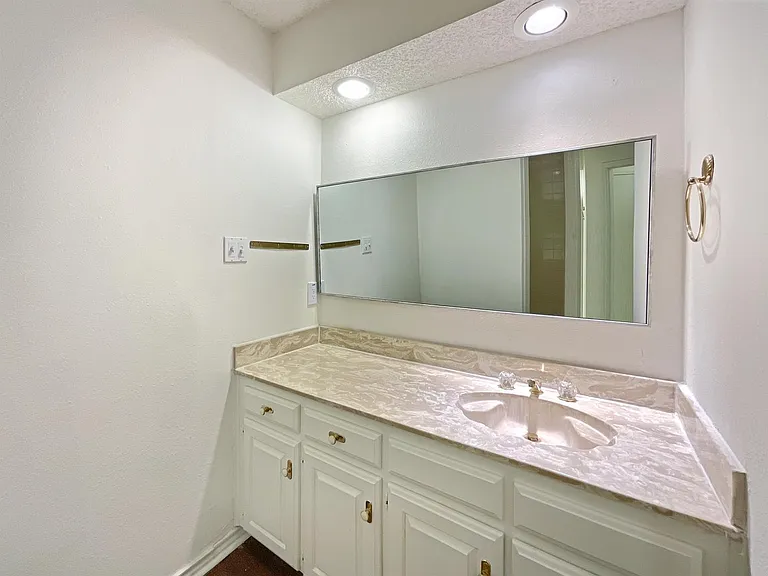 2609 Valparaiso Trl — Photo 19