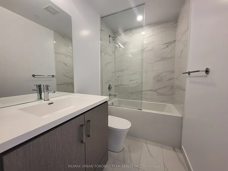 38 Honeycrisp Cres #601 — Photo 11