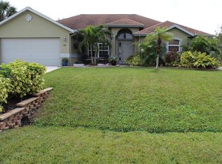 810 SW College Park Rd, Port Saint Lucie, FL 34953