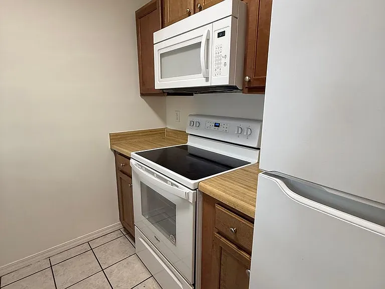 509 Landview Dr #C — Photo 5