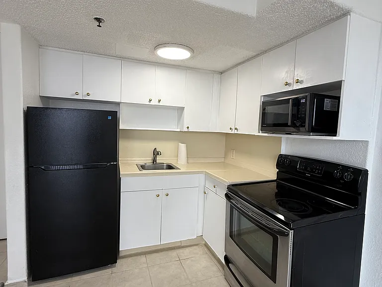 16450 NW 2nd Ave #311 — Photo 3