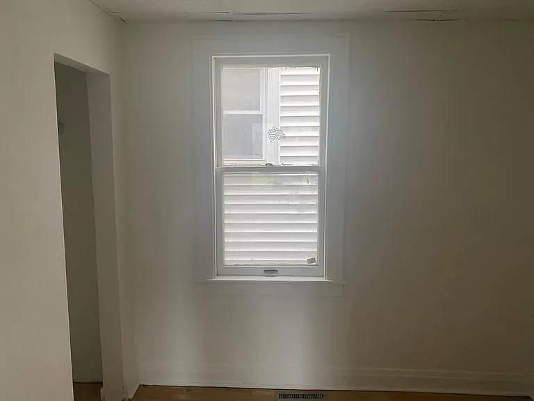 2538 Schrage Ave #LF — Photo 5